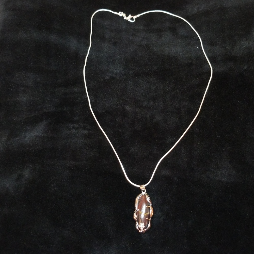 Necklace - Picture 2 of 3